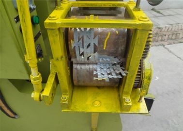 중국 분 당 기계 구멍을 뚫는 속도 100를 - 120배 만드는 380V 2.2kw 자동적인 가시철사 협력 업체